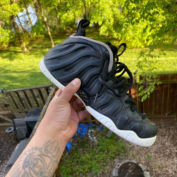 Nike Foamposite Pro “ Dr.Doom - Picture 5 of 6